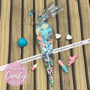 Frozen theme party cones available in 2 sizes